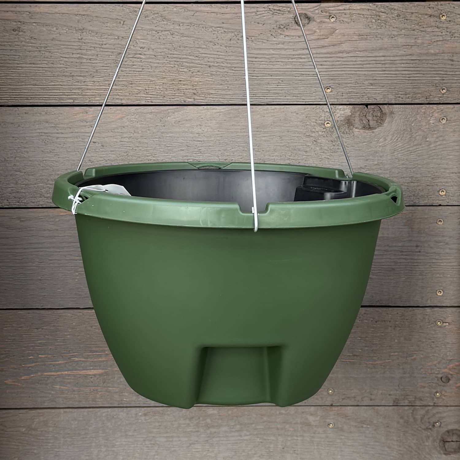 weekender hanging basket in green